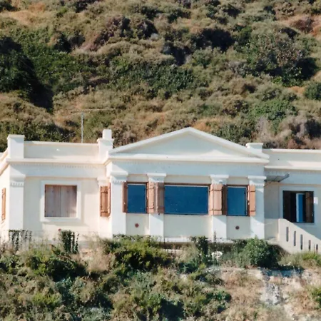 Aphrodite Villa Kími